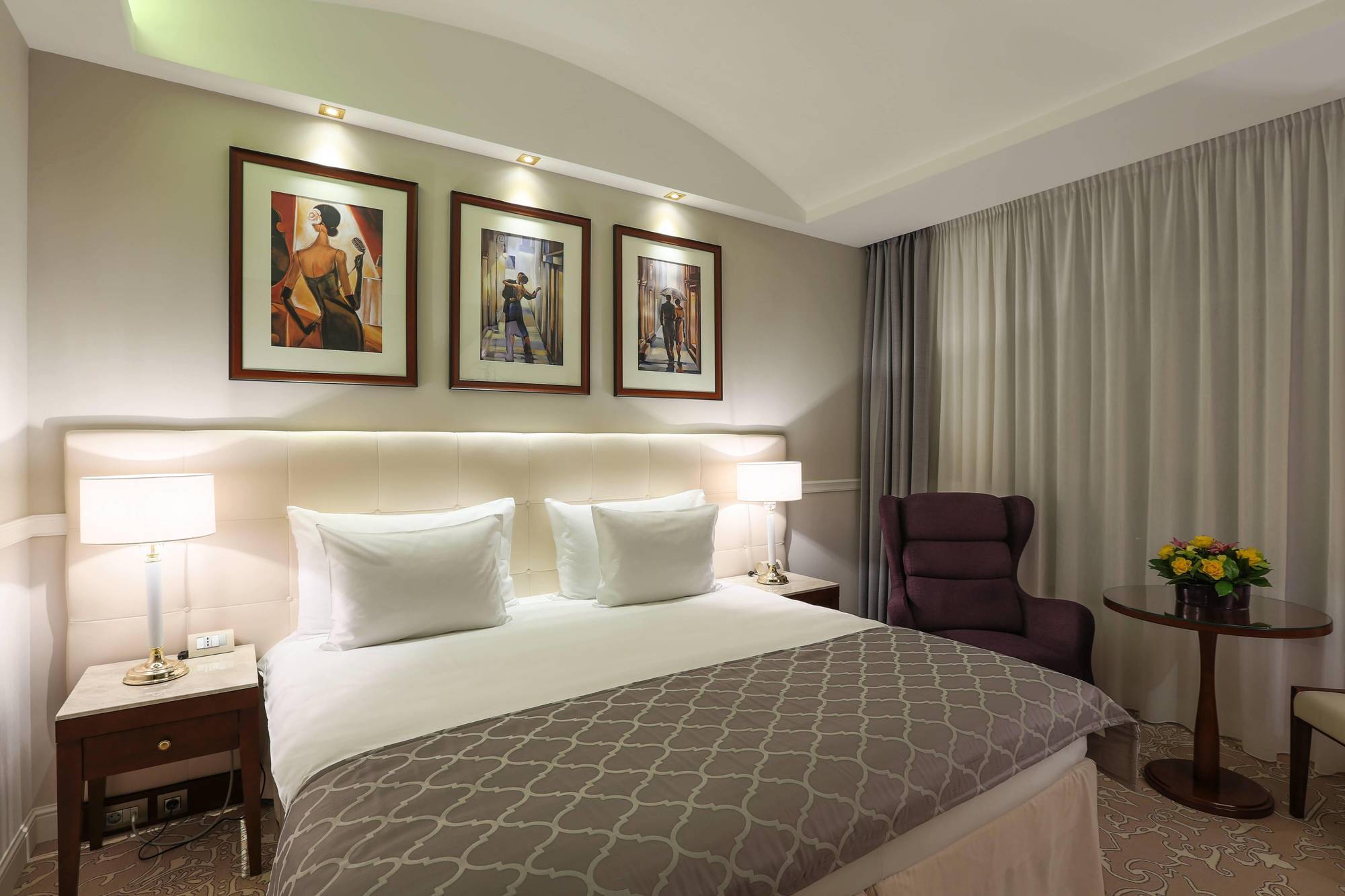 International 4* Iasi