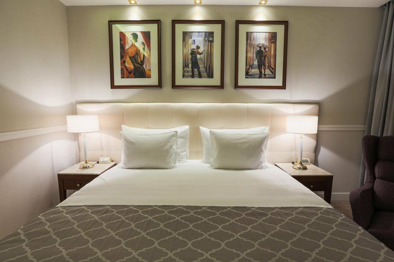 International Hotel